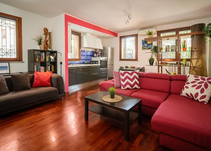 Accomodo Mib15 Bivano Navigli Милан